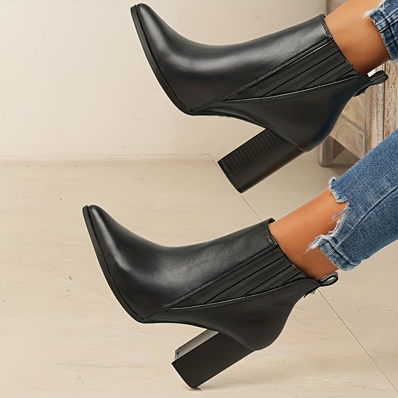 Alice | Bottines élégantes à bout pointu et talon carré