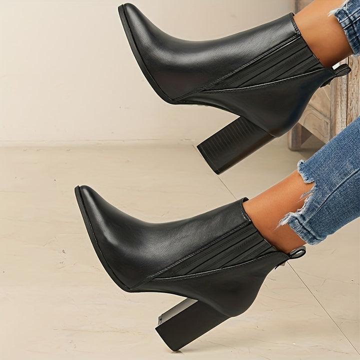 Alice | Bottines élégantes à bout pointu et talon carré