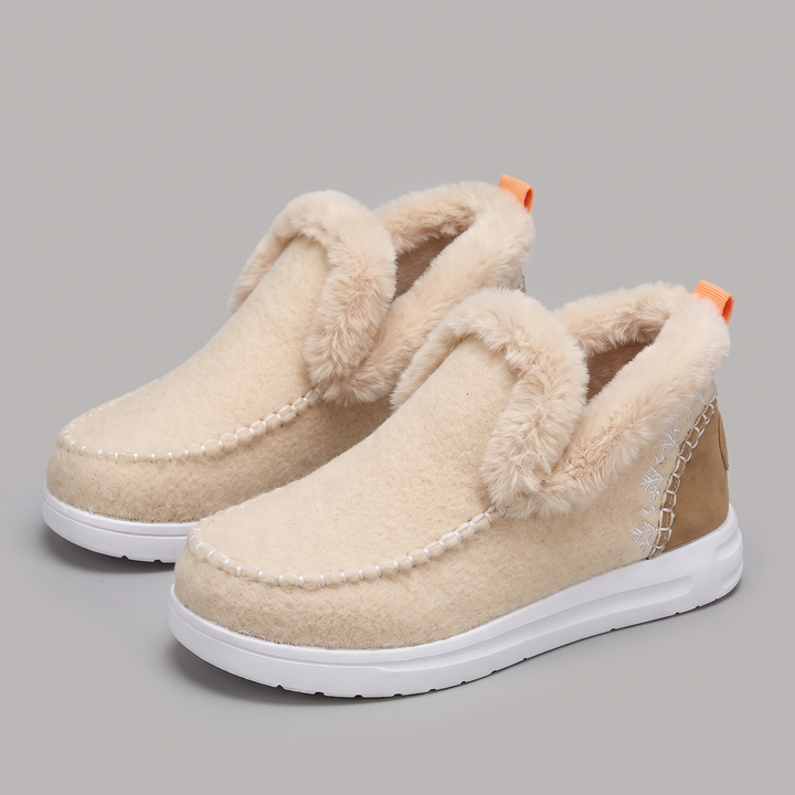 Stitcher | Winter Slip-On Boots – Cozy Fleece-Lined Style for Women