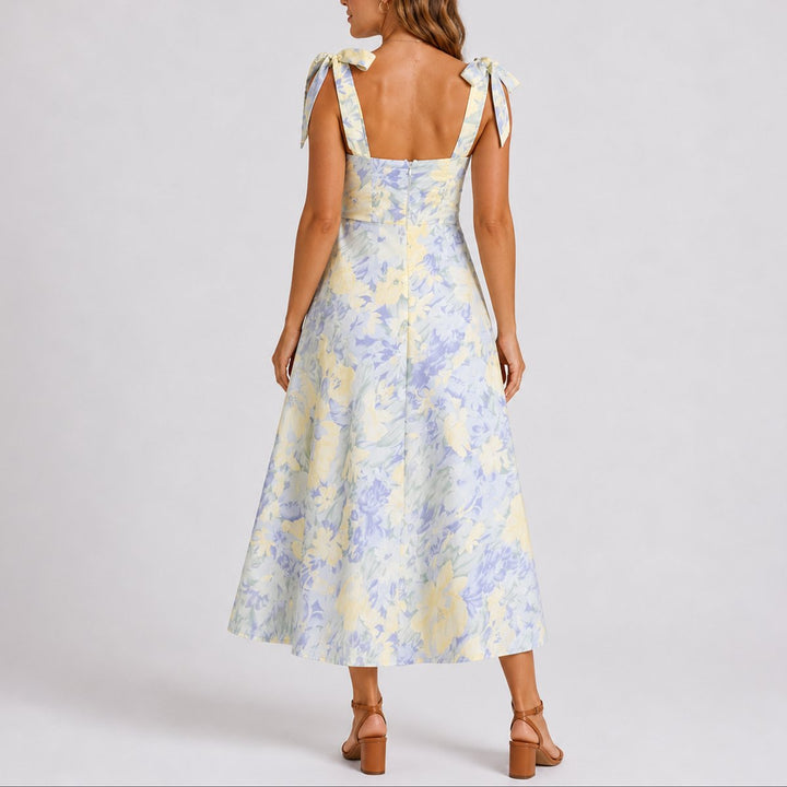Karin | Robe midi romantique et délicate à motifs floraux pour mariage d’automne