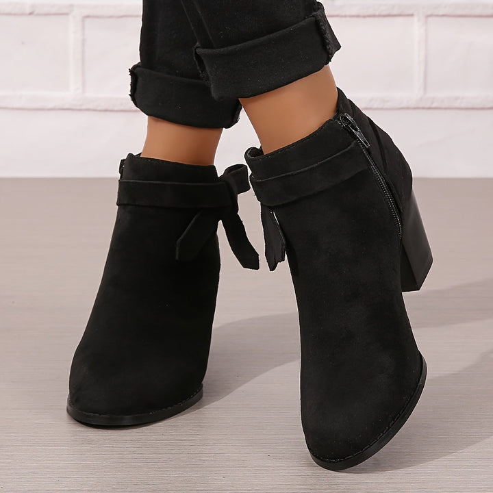 Clara | Bottines féminines à bout pointu avec détail en nœud