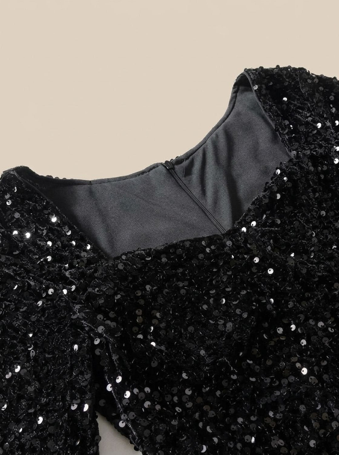Harper | Mini Christmas Party Dress with Sequin Long Sleeves