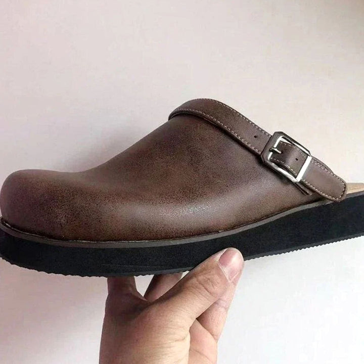 Daniel | Orthopedic Clogs – Comfortable Leather Slip-Ons for Men