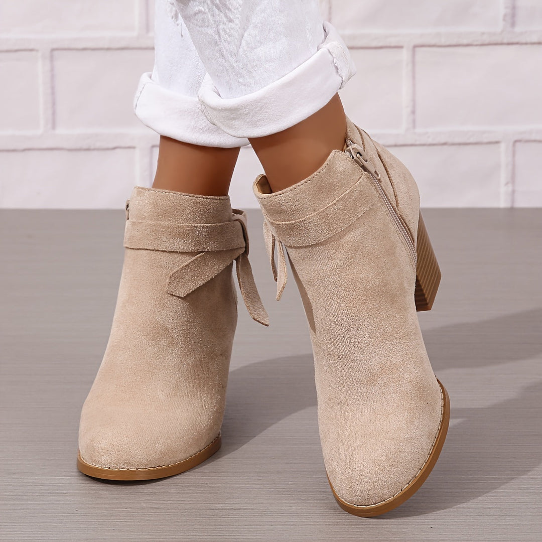 Clara | Bottines féminines à bout pointu avec détail en nœud