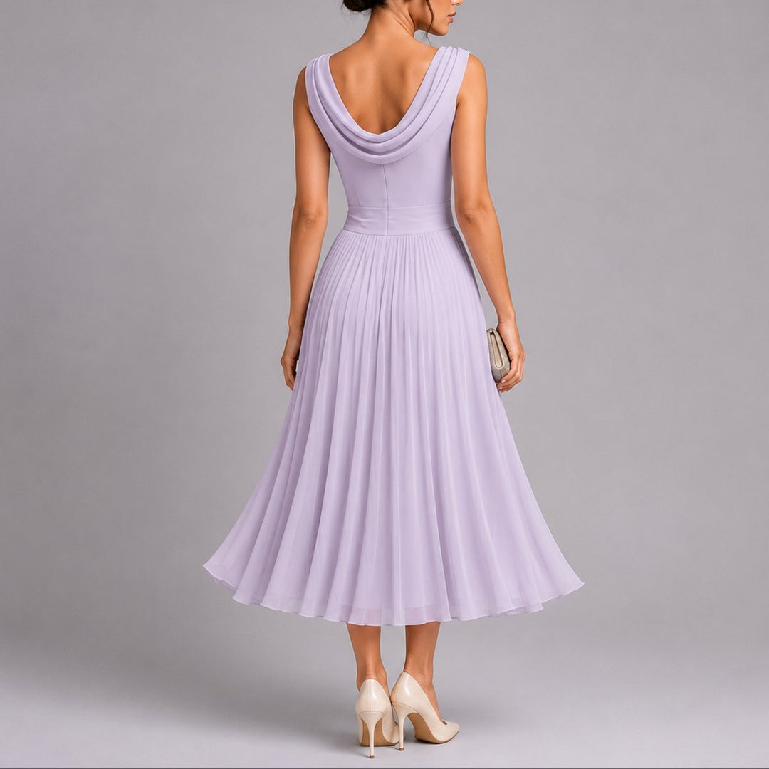 Camille | Robe midi plissée élégante et sophistiquée pour mariage d’automne