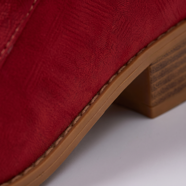 Calvera | Easy-Walk Boots – Elegant Design for Everyday Wear