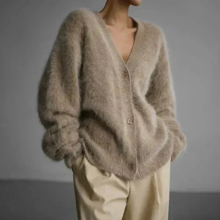 Luna | Kuscheliger und eleganter Strick-Cardigan mit V-Ausschnitt