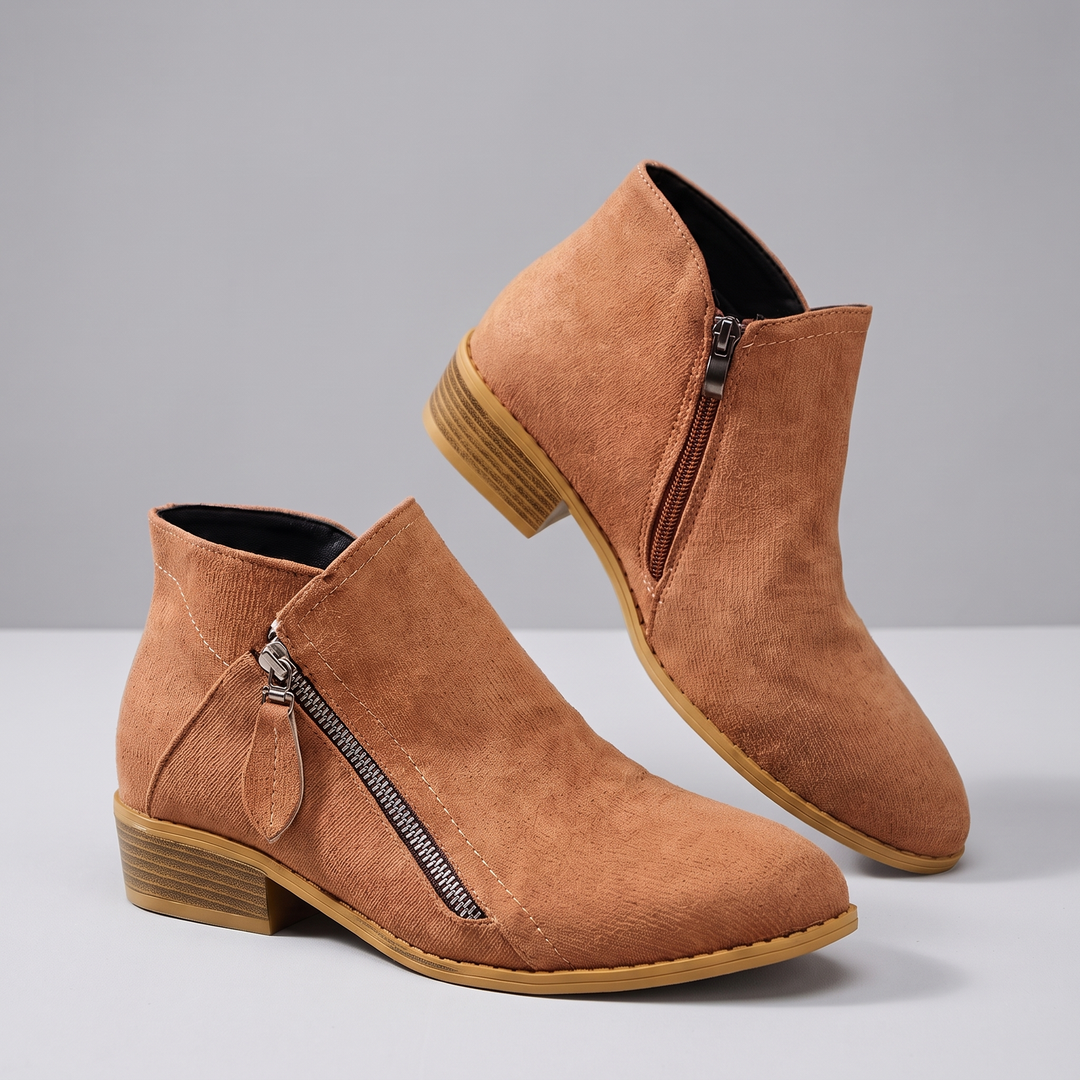 Calvera | Easy-Walk Boots – Elegant Design for Everyday Wear