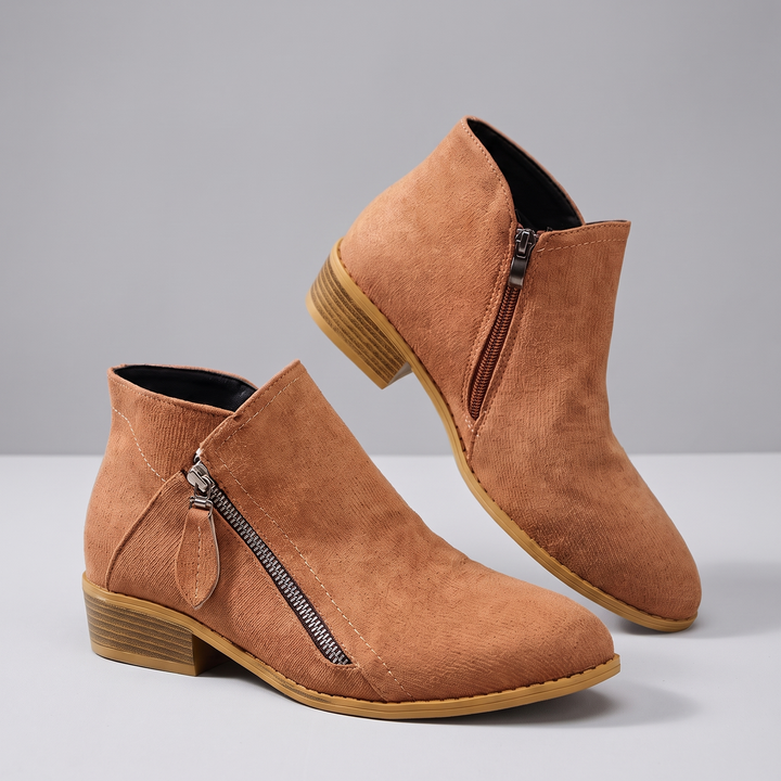 Calvera | Easy-Walk Boots – Elegant Design for Everyday Wear