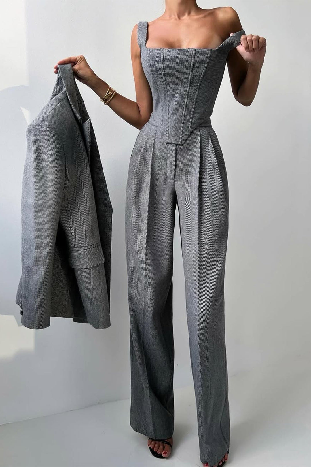 Amelia | Completo da donna moderno e versatile con blazer a tre pezzi