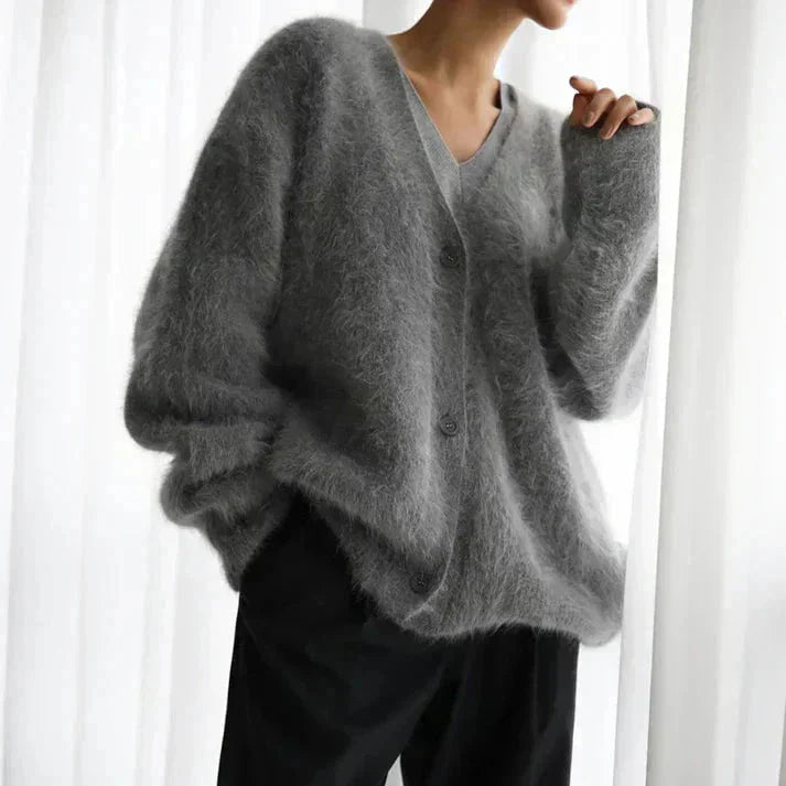 Luna | Kuscheliger und eleganter Strick-Cardigan mit V-Ausschnitt
