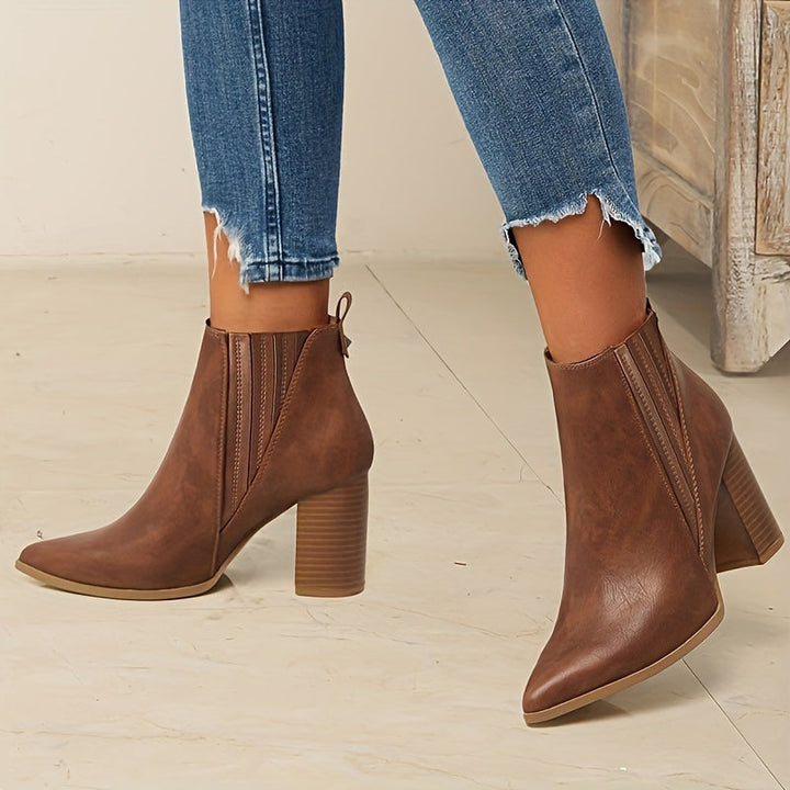 Alice | Bottines élégantes à bout pointu et talon carré