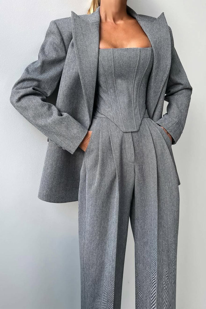 Amelia | Completo da donna moderno e versatile con blazer a tre pezzi