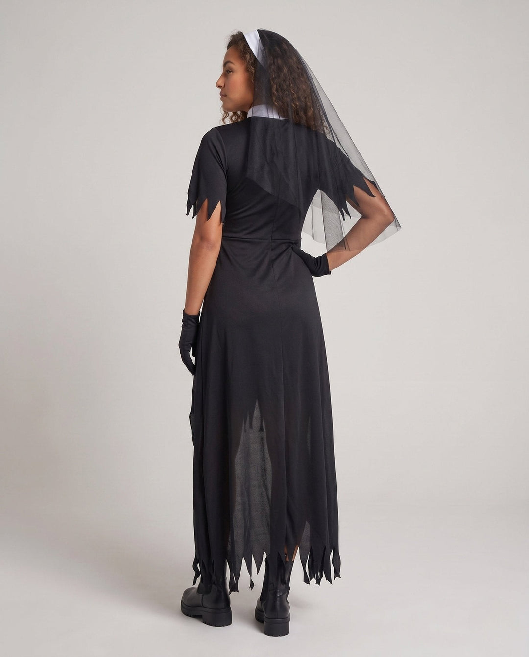 Mysterio | Halloween Nun Costume – Spooky Design with Long Cloak for Women