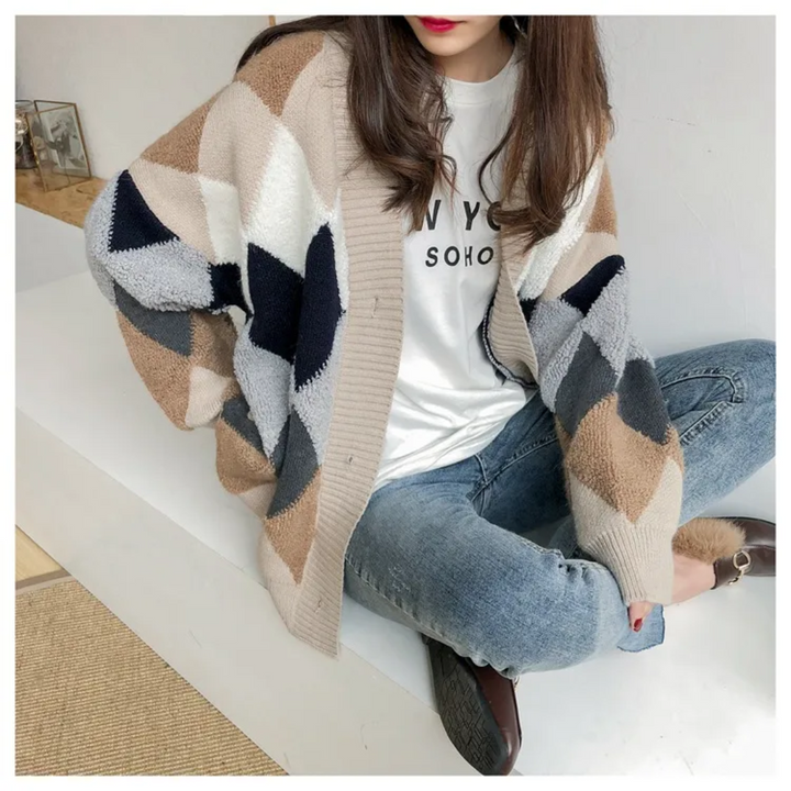 Olivia | Kuscheliger und modischer Oversize-Cardigan mit Knöpfen