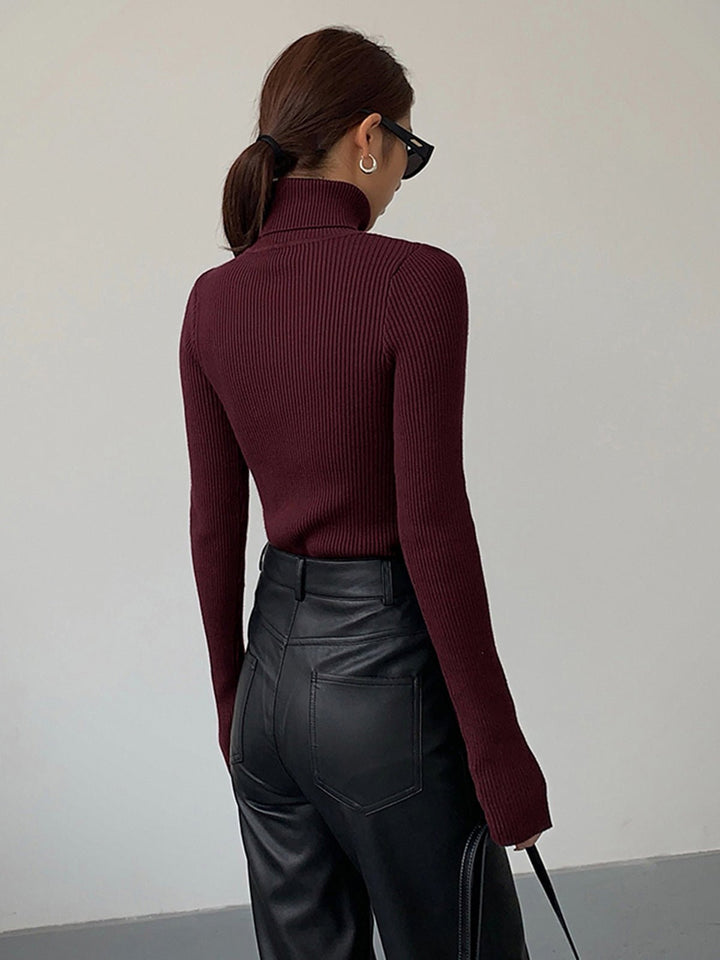 Bella | Casual and Polished Lightweight Turtleneck Sweater 5