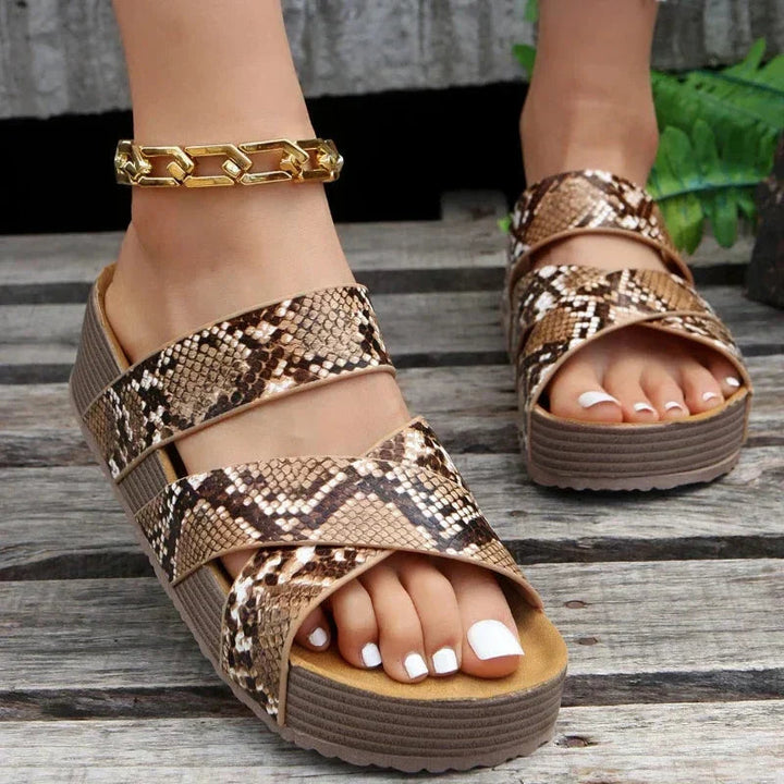 Charlotte | Orthopaedic sandals 3