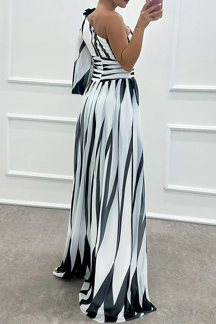 Chloe | Sophisticated Wedding Guest Dress with One-Shoulder Design 2