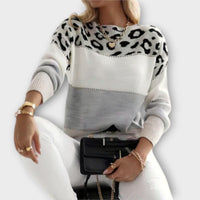 Clara | Chic and Cozy Leopard Print Sweater