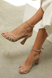 Mia | Stylish and Timeless Strappy Block Heel Sandals