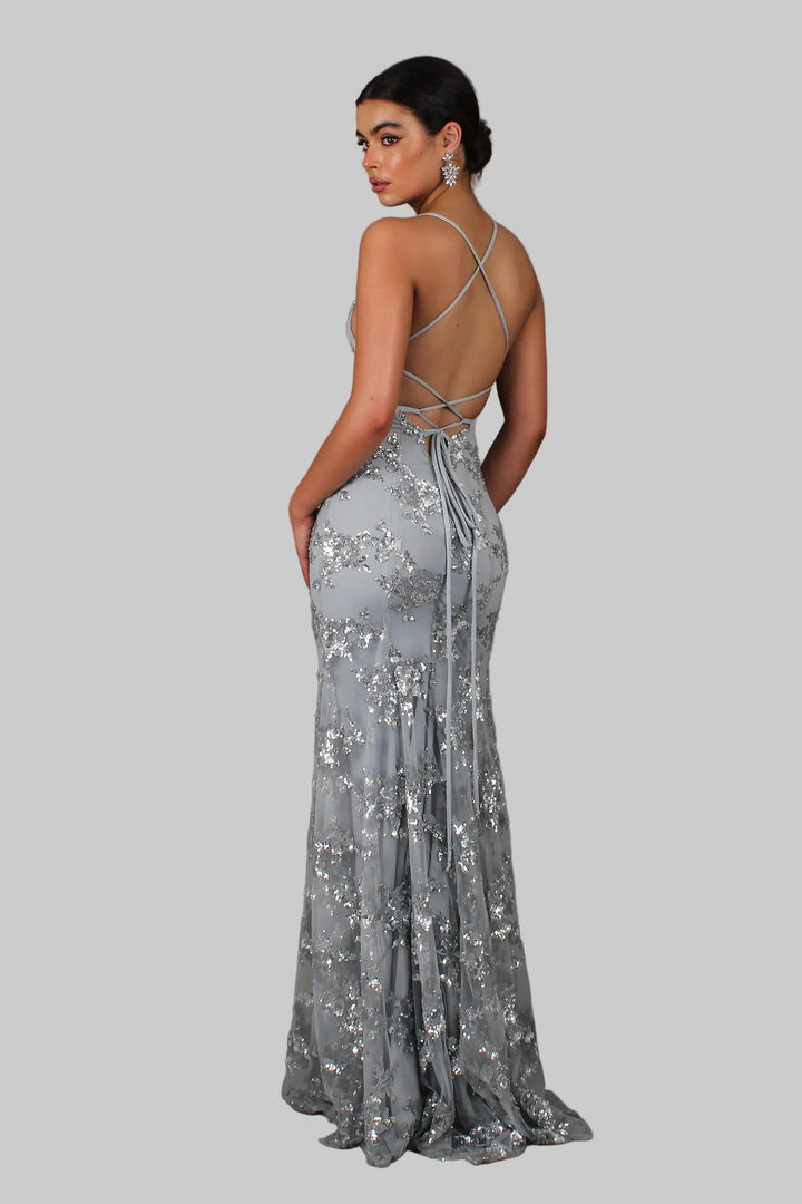 Glimmer | Elegant Sequin Maxi Dress for Women – Fluid Fit &amp; V-Neck Design 3