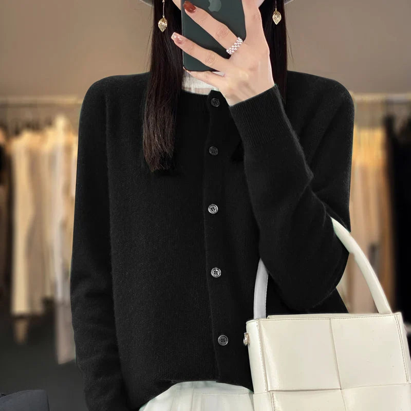 Hazel | Elegant and Versatile Buttoned Winter Cardigan 8