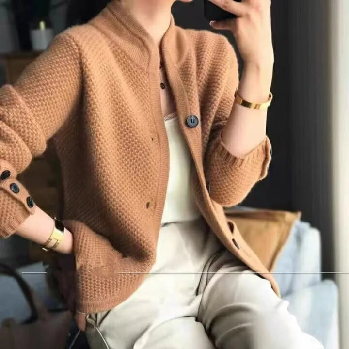 Isabelle | Wrapped in Luxe Comfort 1