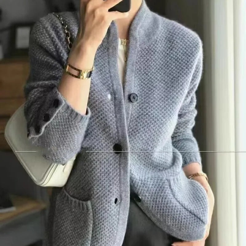 Isabelle | Wrapped in Luxe Comfort 2