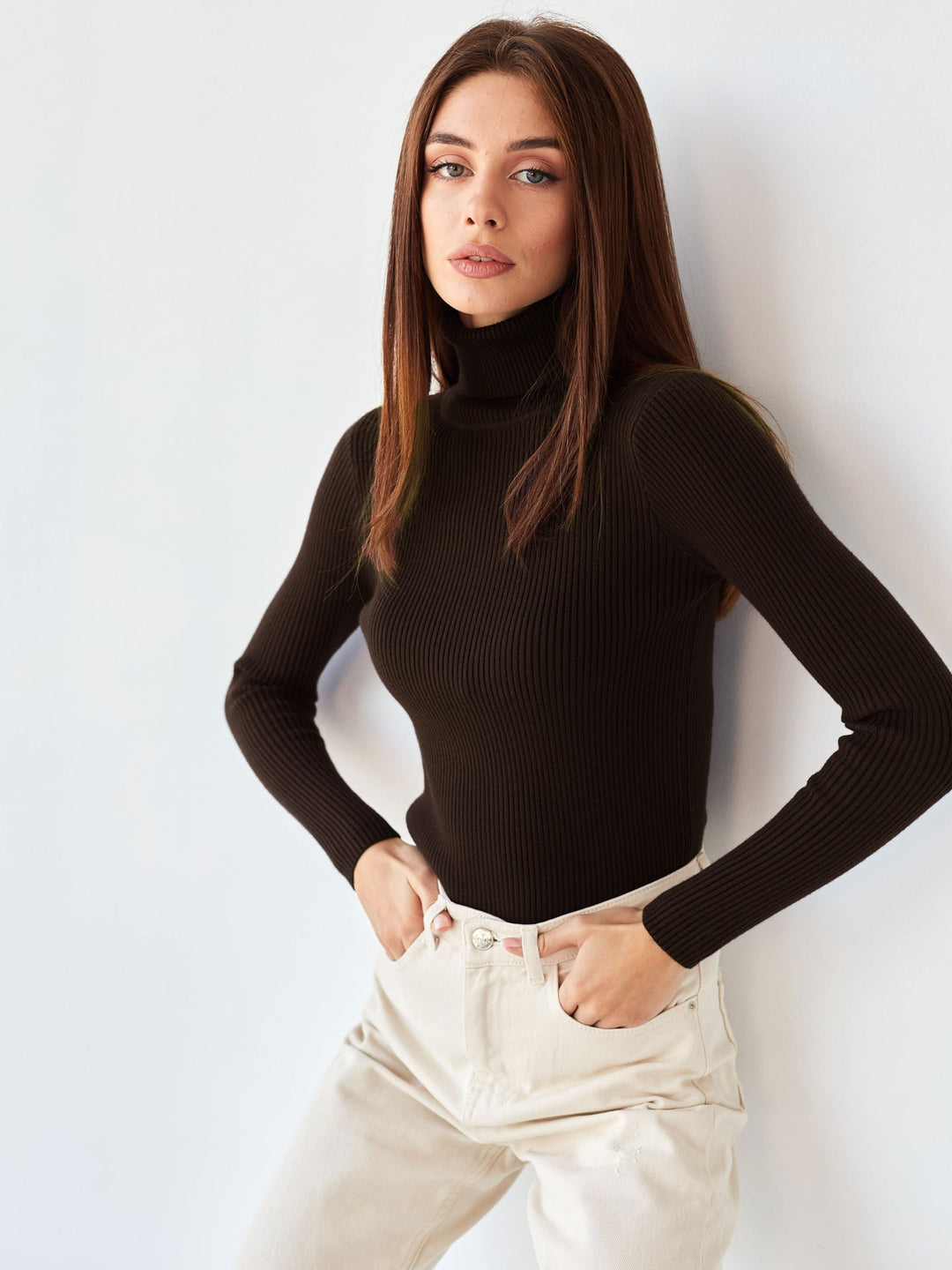 Jessika | Classic cotton turtleneck sweater 9