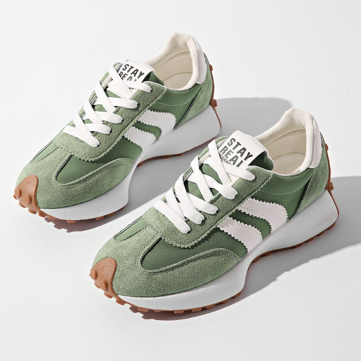Megan | Retro Platform Suede-Look Sneakers 0