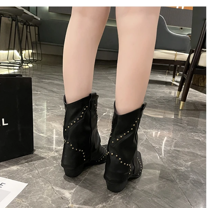 Sierra | Studded Western Cowboy Boots 7