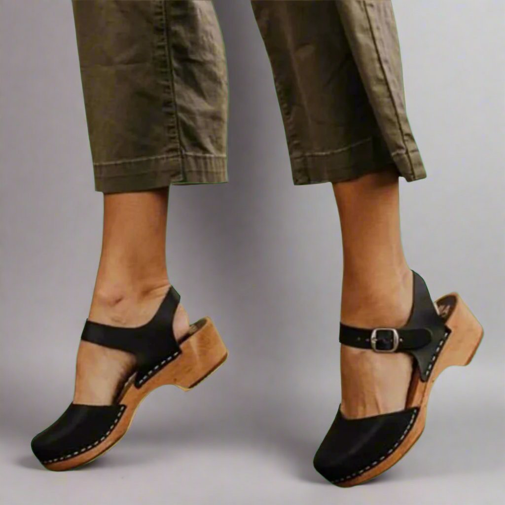 Sophie | Vintage Platform Closed Toe Comfort Clogs 0