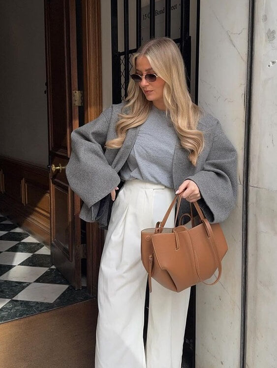 Valeria | Elegant And Spacious Vintage Tote Bag 3