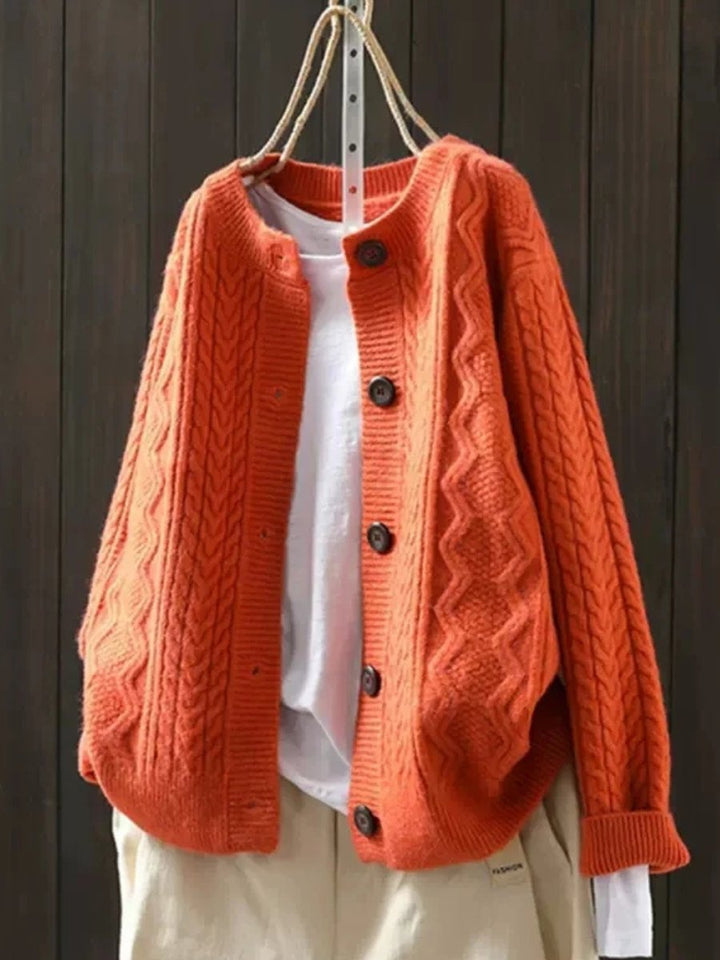 Victoria | Cozy Oversized Cable-Knit Cardigan 4