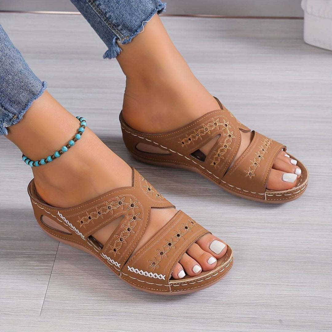 Willow | Cushioned Orthopedic Sandals for Everyday Adventures 3