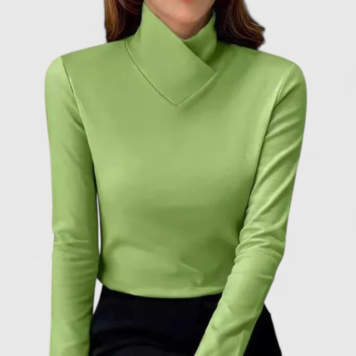 Yulienne | Elegant Turtleneck 1