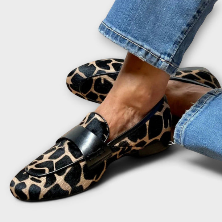 Zoey | Chic And Comfortable Leopard Print Slip-On Loafers 0