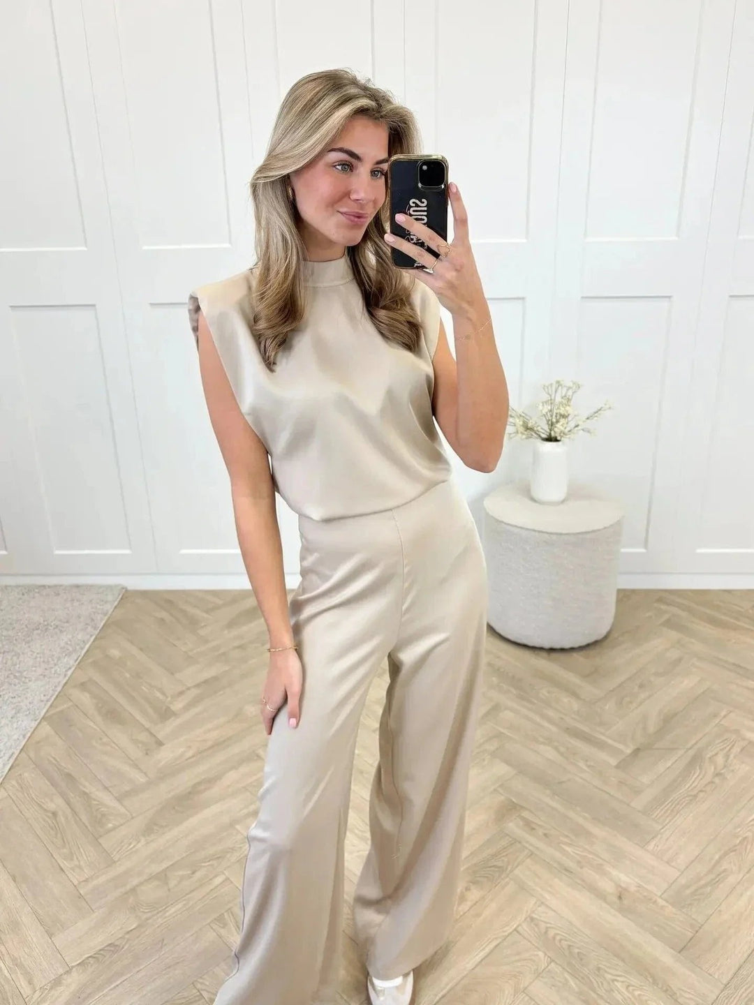 Clara | Satin Jumpsuit – Elegant Wide-Leg Design for Women