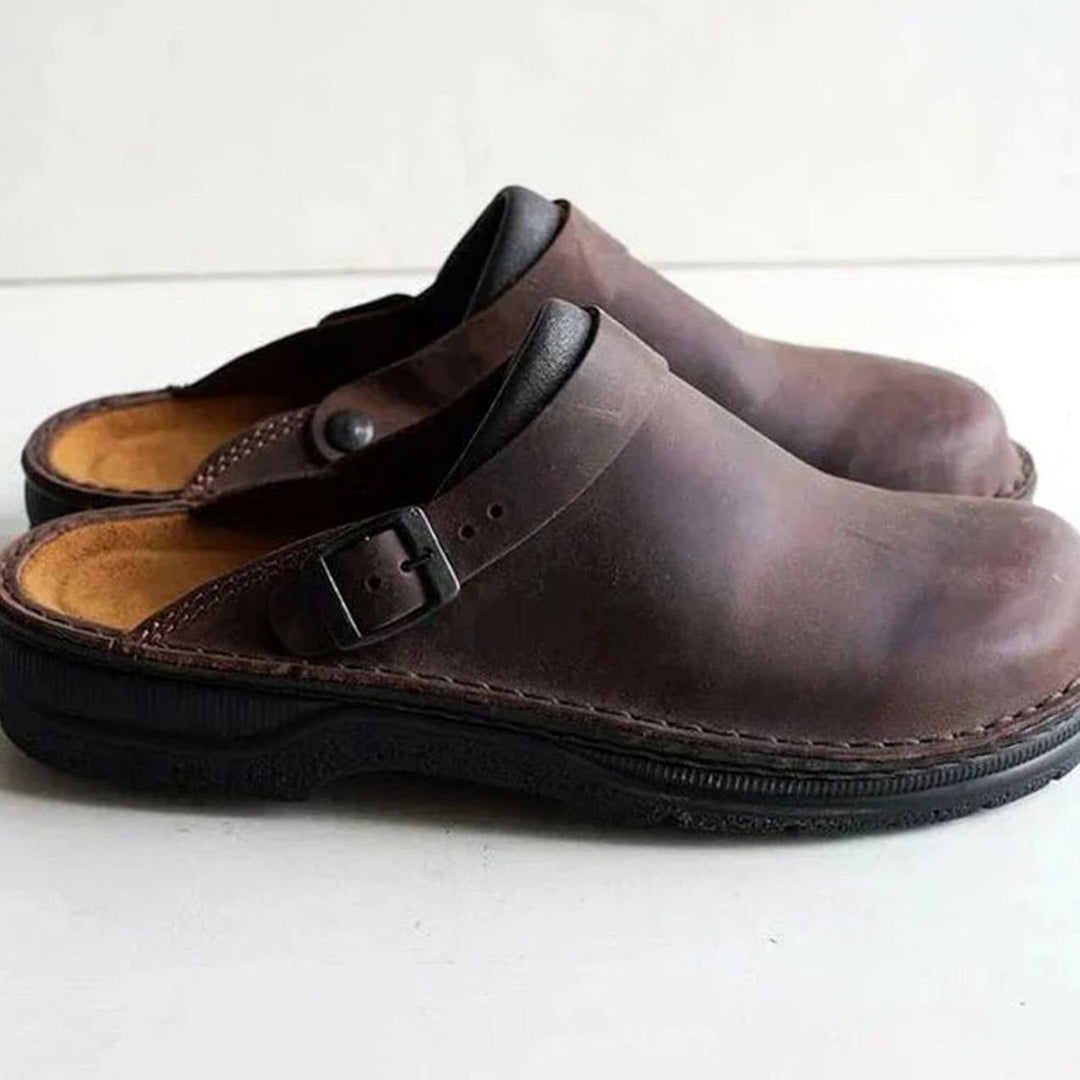 Daniel | Orthopedic Clogs – Comfortable Leather Slip-Ons for Men