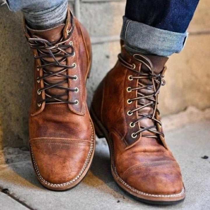 Benjamin | Stivali ortopedici da uomo con punta decorata, eleganti e sostenitivi