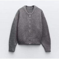 Evelyn | Cozy And Refined Zip-Up Knit Cardigan