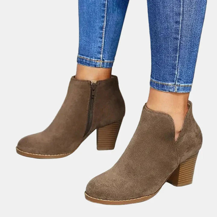 Diana | Stivaletti eleganti in pelle scamosciata premium con tacco grosso
