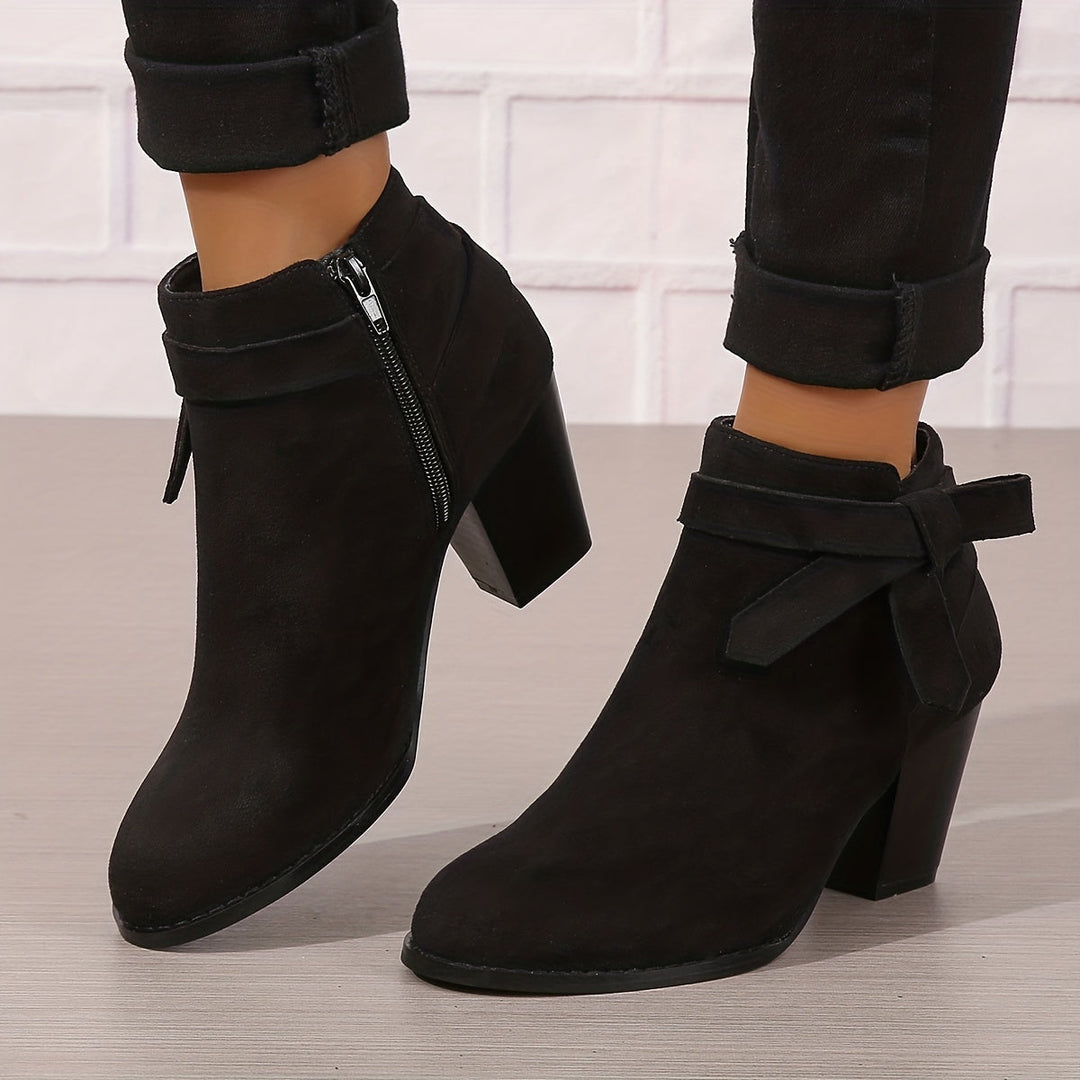 Clara | Bottines féminines à bout pointu avec détail en nœud