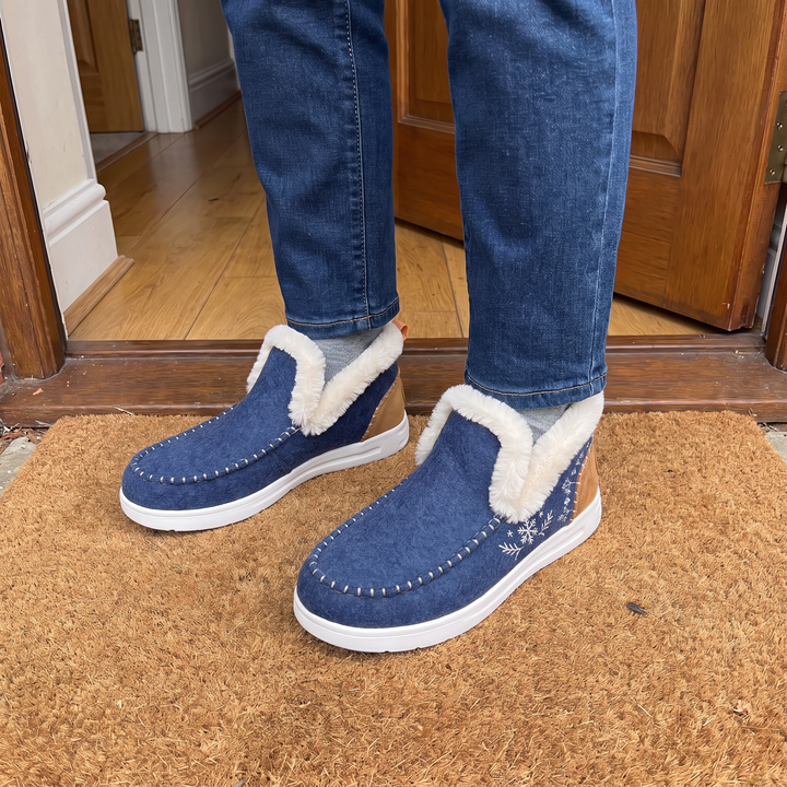 Stitcher | Winter Slip-On Boots – Cozy Fleece-Lined Style for Women